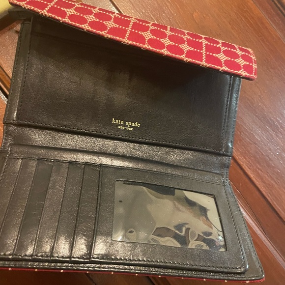 Kate Spade - Picture 3 of 5